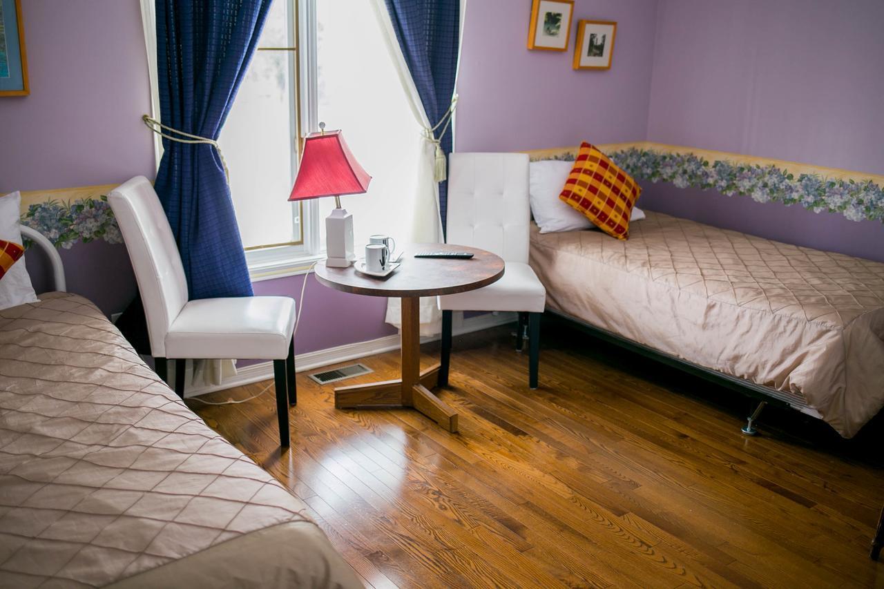 A La Villa Rivermead Gatineau Esterno foto